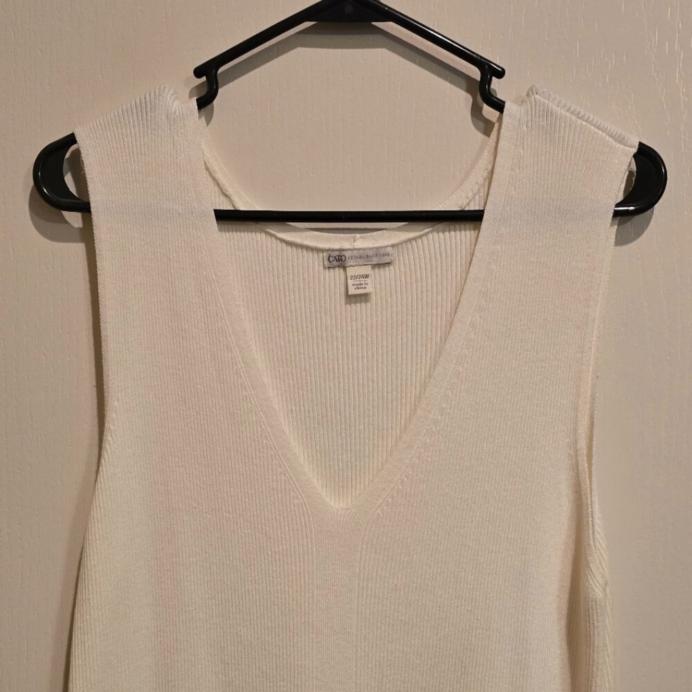 Cato Cream Colored Sleeveless Sweater Sz 22-24 Excellent Condition